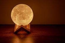 Load image into Gallery viewer, Moon Lamp UK size Medium
