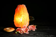 Load image into Gallery viewer, 3-5 kg Himalayan salt lamp

