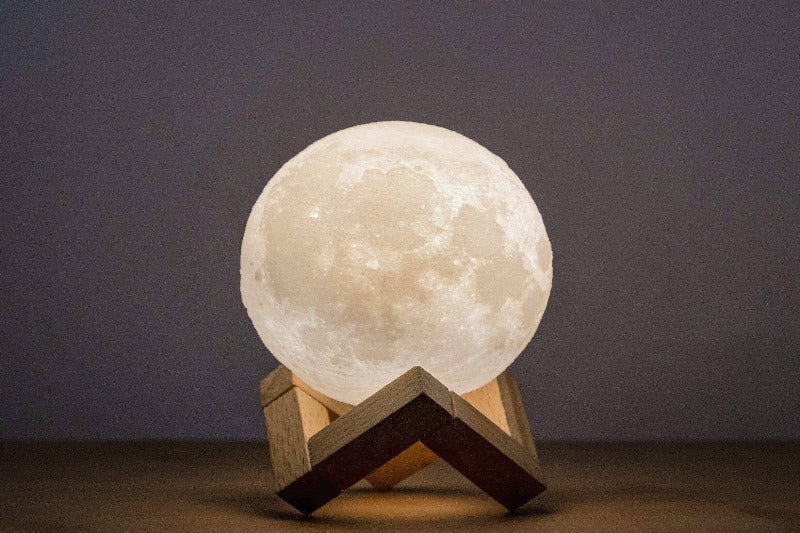 Small moon outlet light