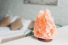 Load image into Gallery viewer, Mini Himalayan salt lamp
