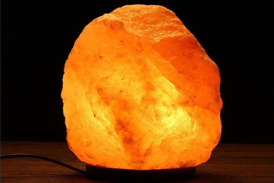 salt crystal lamp